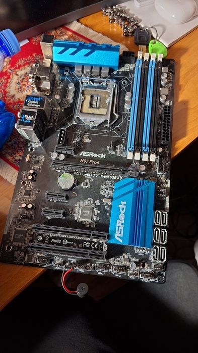 Продам материнские платы