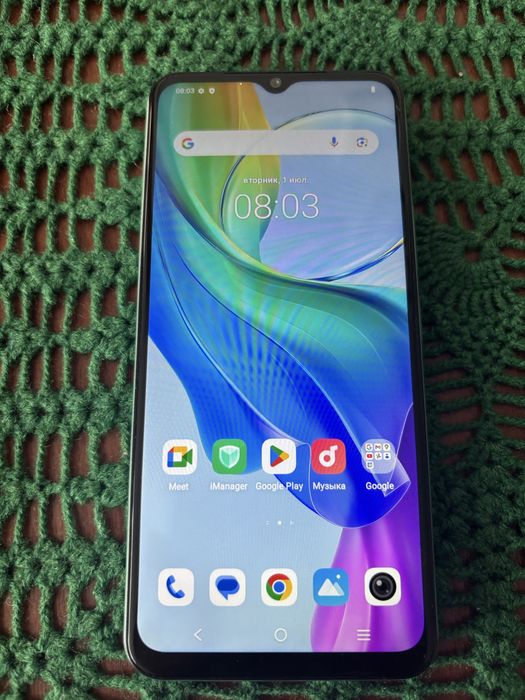 Продам смартфон Vivo V03