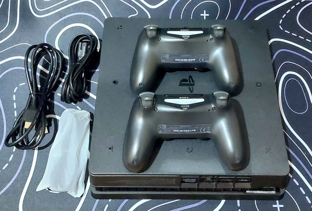 Ps4 slim 1tb Jet! + 2дж в оригинале +Диск Фифа25!