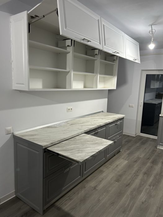 Mobilier la comanda si montaj mobilier de serie