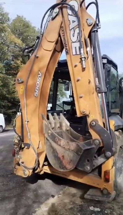 Inchiriez buldoexcavator
