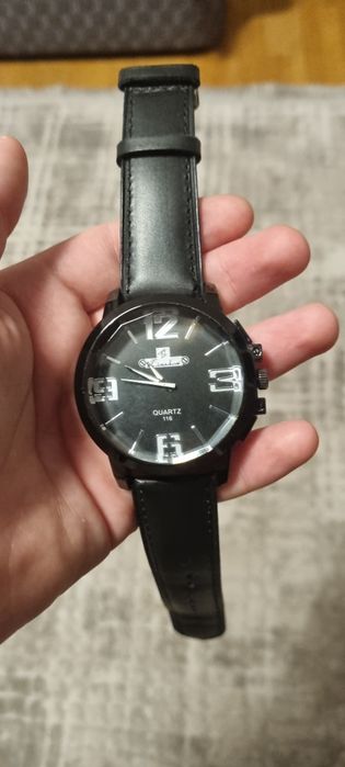 Часовници Quartz и com watch