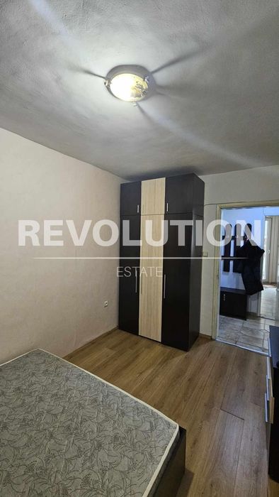 Дава се под наем Тристаен апартамент в Варна, Колхозен пазар - 73 кв.м за 448.8 € - Снимка #3