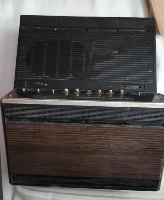 Aparat radio Gloria        -   SET