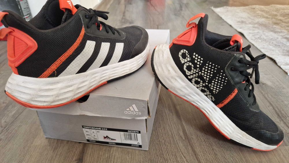 Маратонки 39 1/2