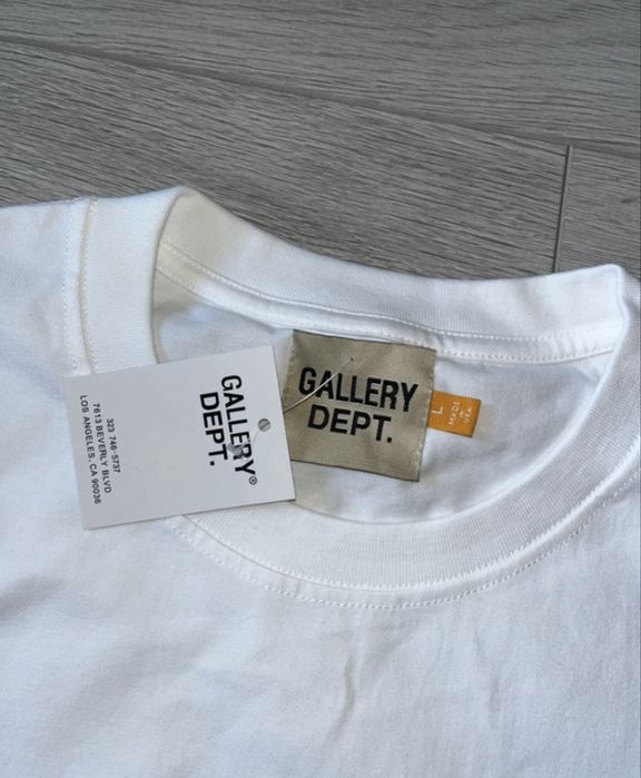 Tricou gallery dept