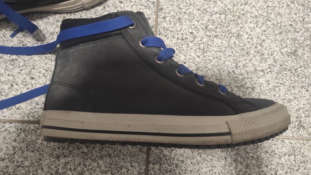 Ghete converse piele întoarsă