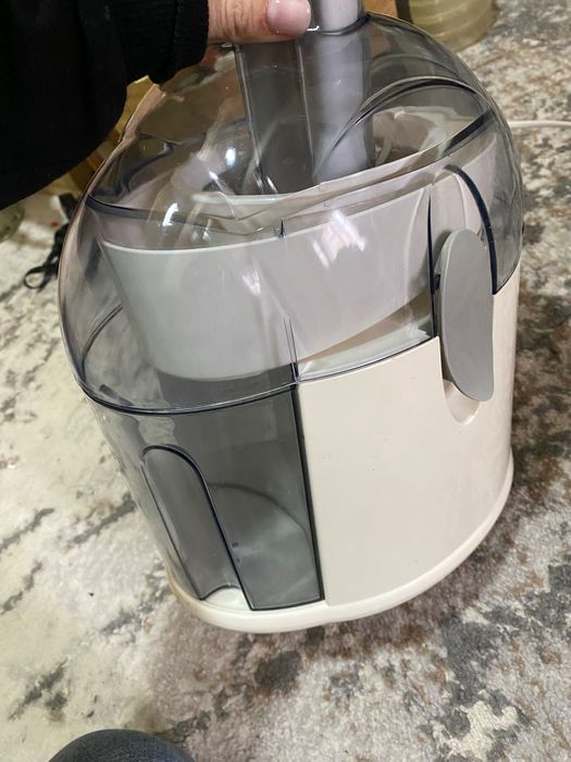 Продается новая соковыжималка