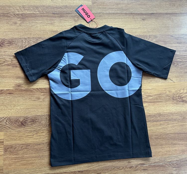 Мъжка,памучна,черна тениска HUGO Boss със сиво