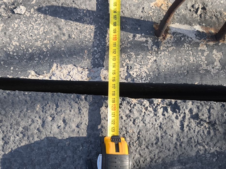 ЖБЦ лоток под гидро сети (трубы).