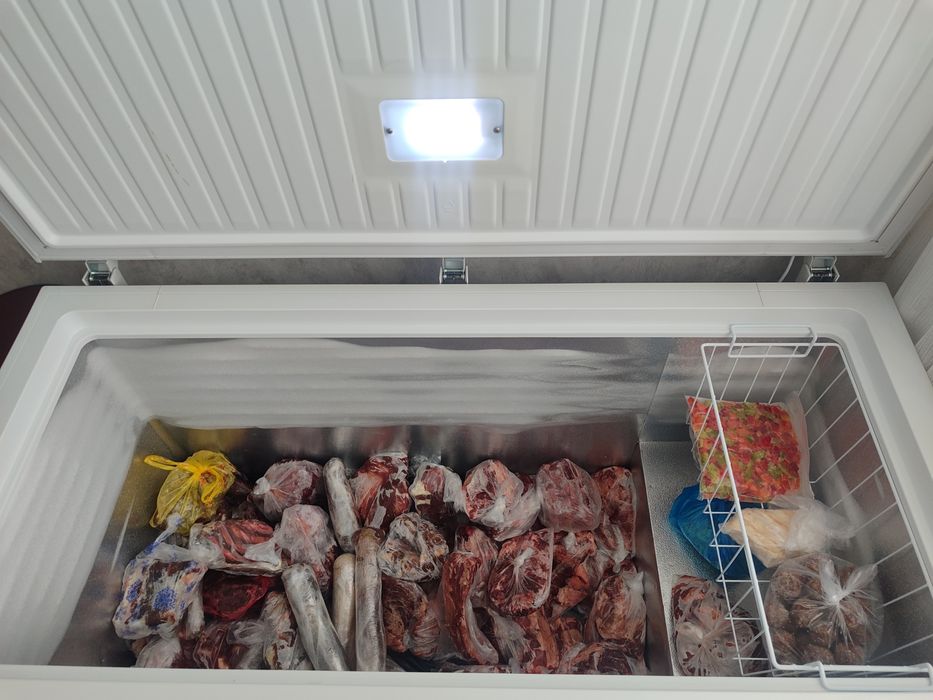 Продам морозильник