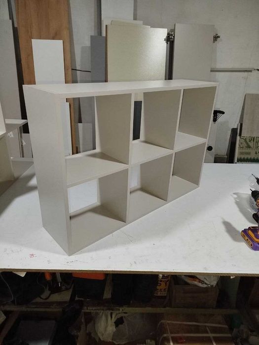 Книжная полка, полочка настенная, стеллаж, этажерка, тумбочка.