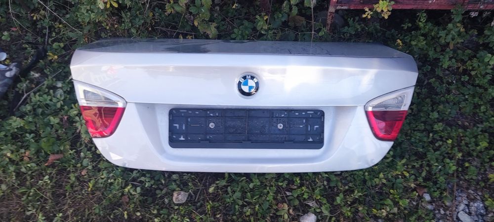 Заден капак за бмв е 90