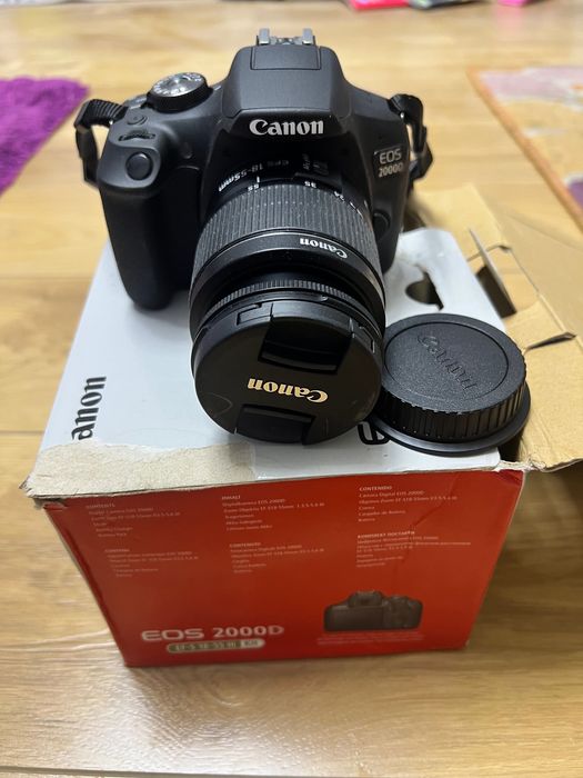 Фотоаппарат Canon 2000 D