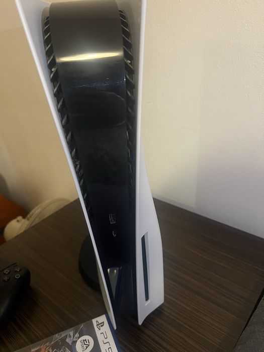 Playstation 5 disk edition +  maneta +  Joc Fc26