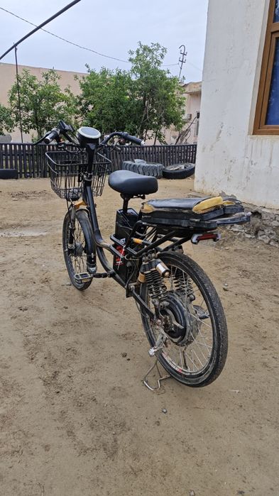 Elektro velosiped sotiladi