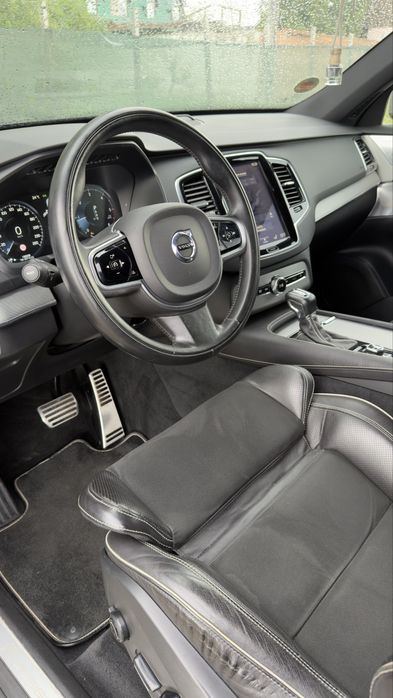 VOLVO XC90~ 2.0 AWD~(4X4)~Diesel 235 CP~D5~R-Design ~ (dotari de varf)