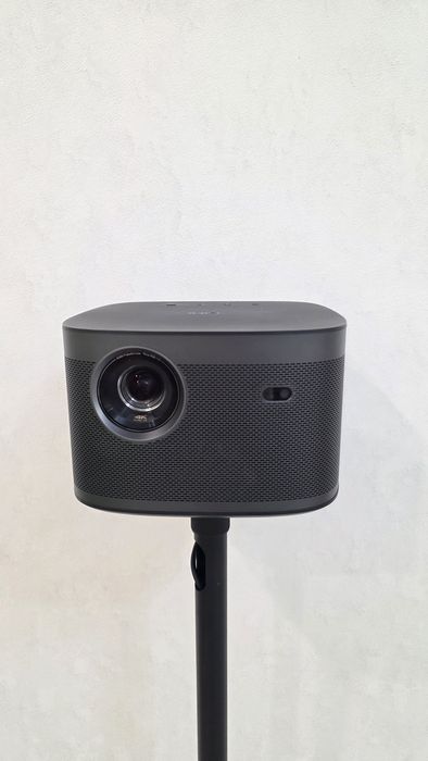 Продам проектор Xgimi horizon pro