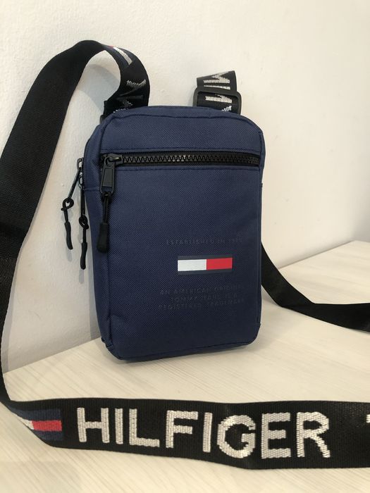 Чанта tommy hilfiger