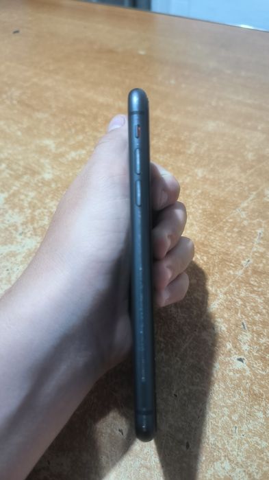 IPHONE 11 в идеальном состоянии