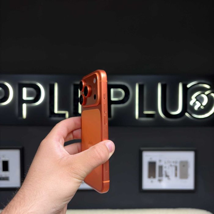 iPhone 17 Pro 256Gb Cosmic Orange 100% Baterie + 24 Luni Garanție/ Apple Plug