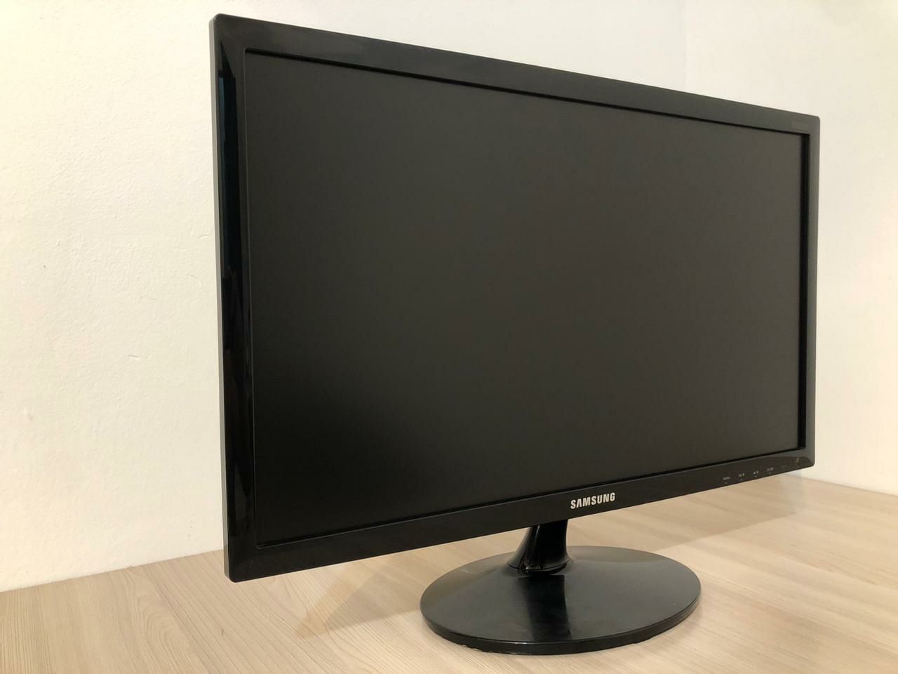 Монитор Samsung 19 диагональ - Мониторы Атырау на Olx