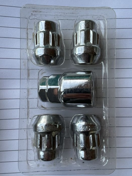 Секретни гайки М12/ 1,25-швейцарско производство - нови