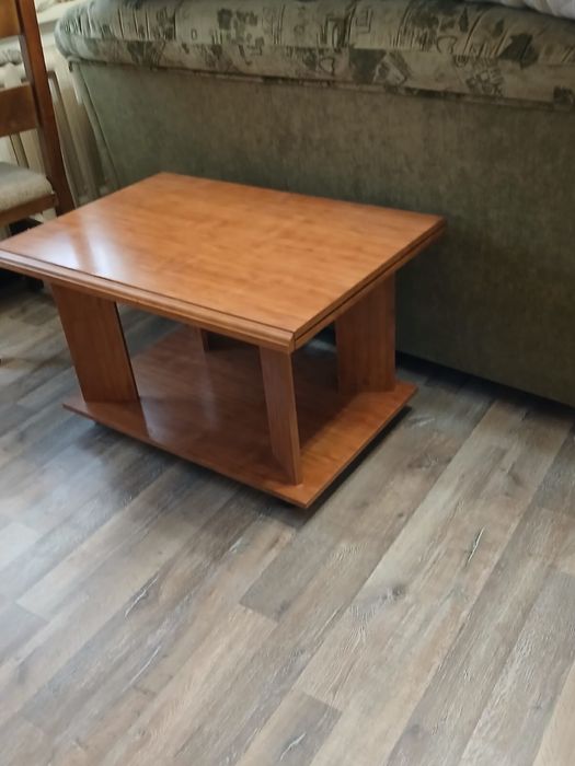 Журнальный столик