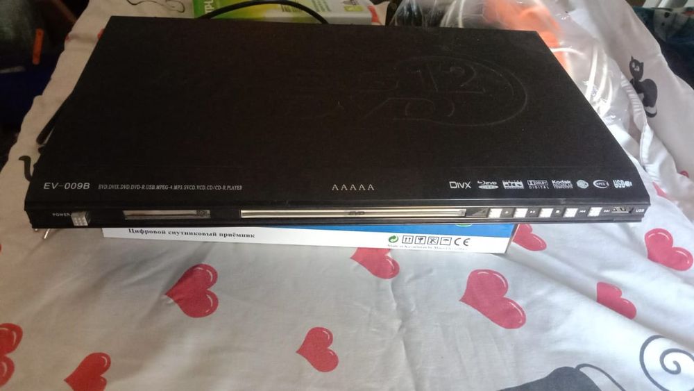 Продам деведи  плеер хорошом состояние.