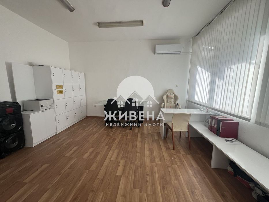 Магазин под наем, Център, площ 49 кв.м