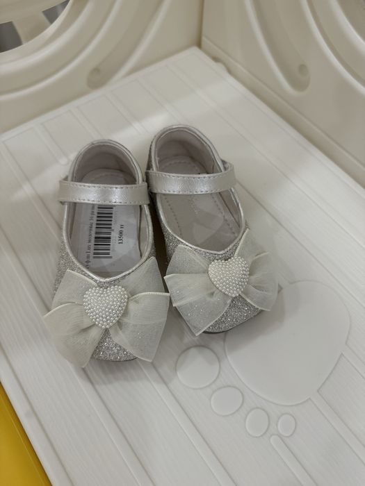 Продам туфельки