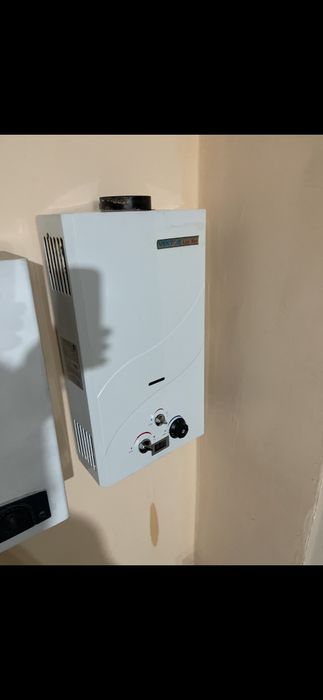 Отапителный одно контурные котел до 200кв м  газовый настенный