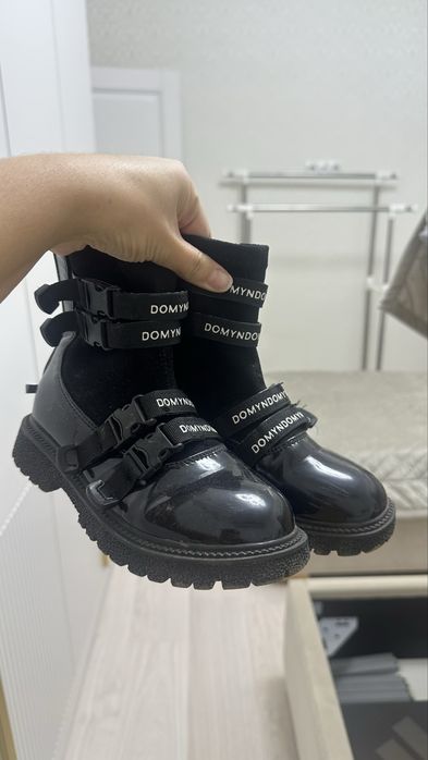 Продам детский обувь размер 33!