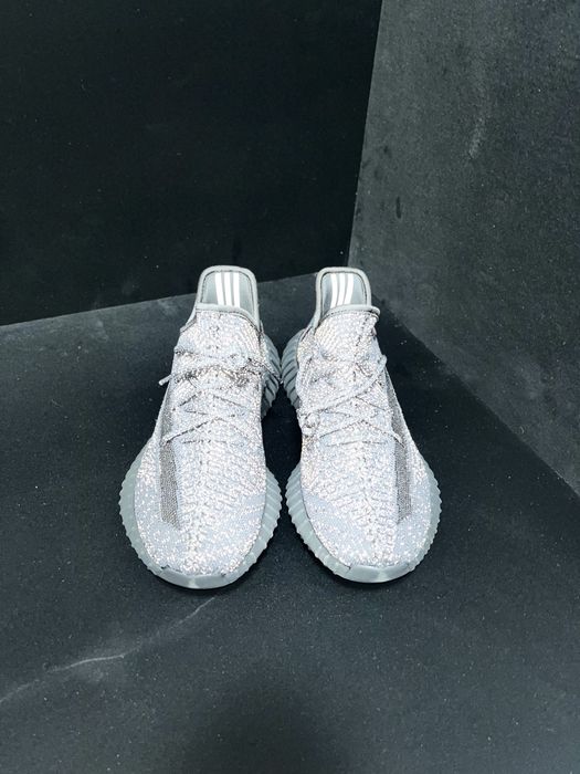 Продам кроссовки Yeezy Boost 350