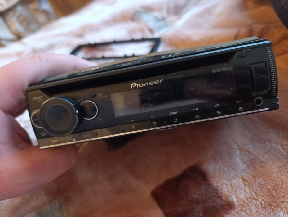 Продам магнитофон пионер