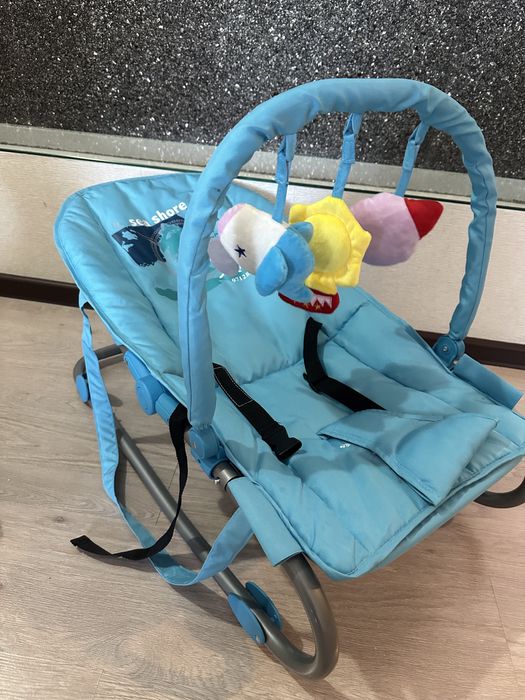 Шезлонг детский