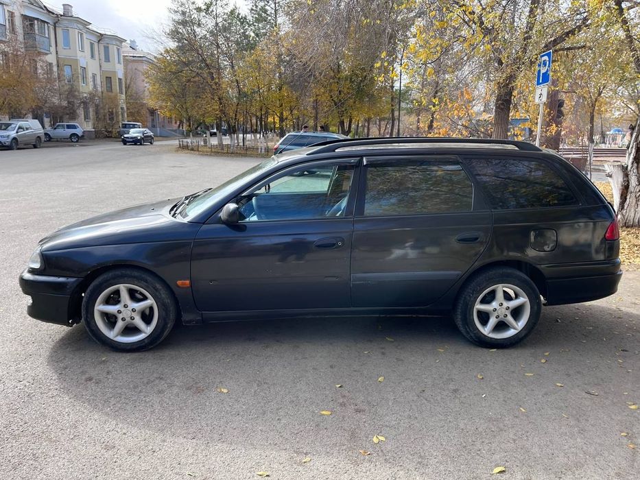 Продам Тойота Авенсис