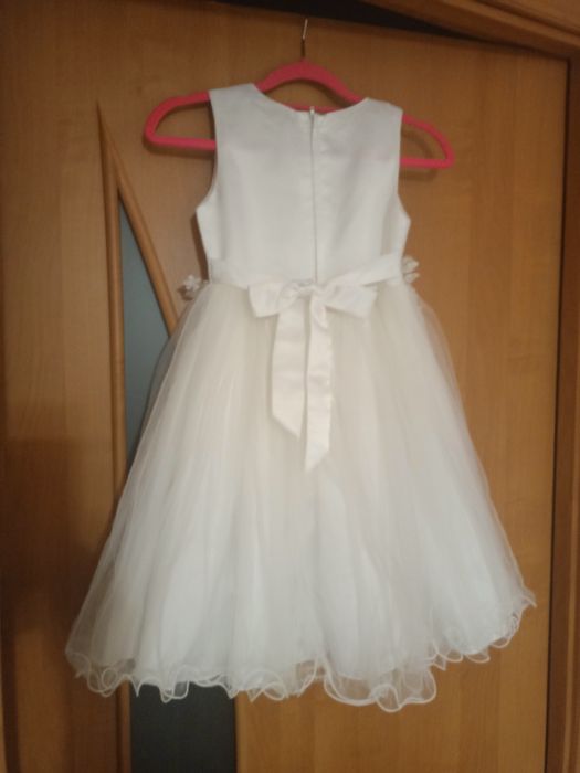 Нарядное платье для девочки