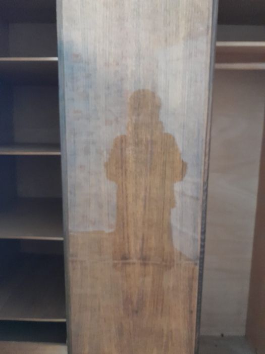 Продам шифанер 25000 ,газ плита 20000,кровать 30000 тысяч