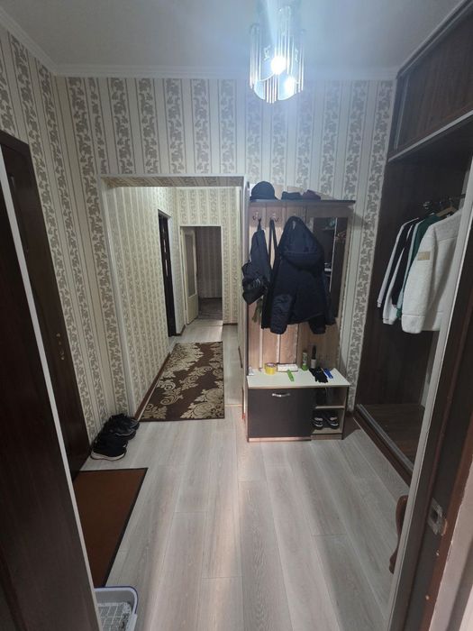 Продается двухкомнатная квартира на массиве Водник