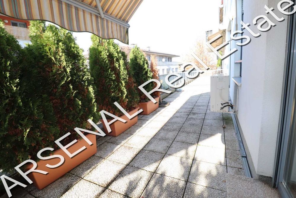 Дава се под наем Етаж от къща в София, Малинова долина - 174 кв.м за 1800 € - Снимка #12