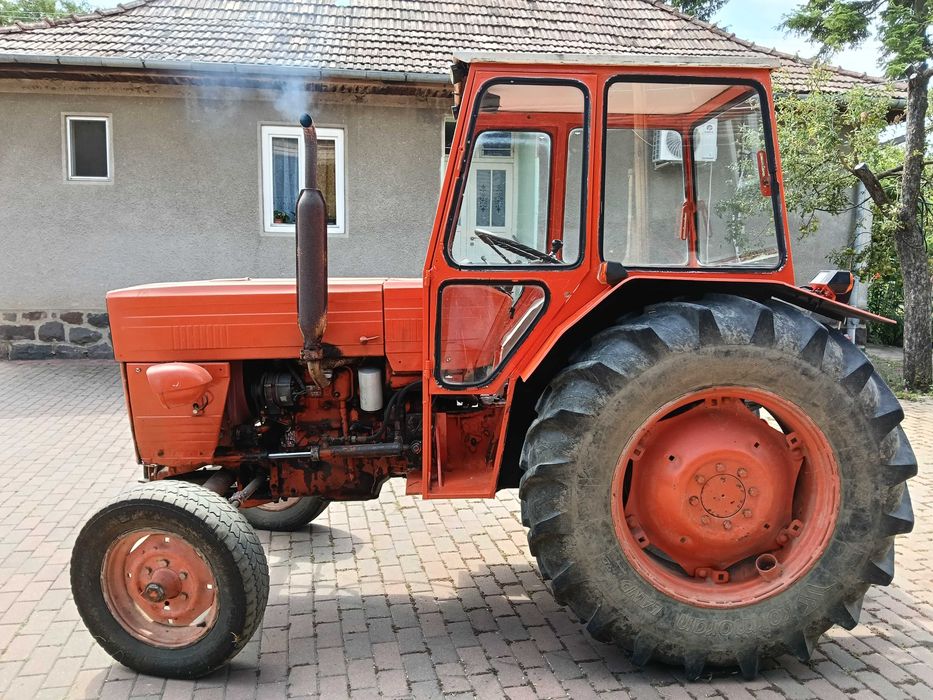 Tractor 445 Brașov