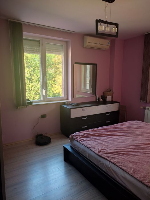 Дава се под наем Тристаен апартамент в Плевен, 9-ти квартал - 73 кв.м за 430 € - Снимка #2