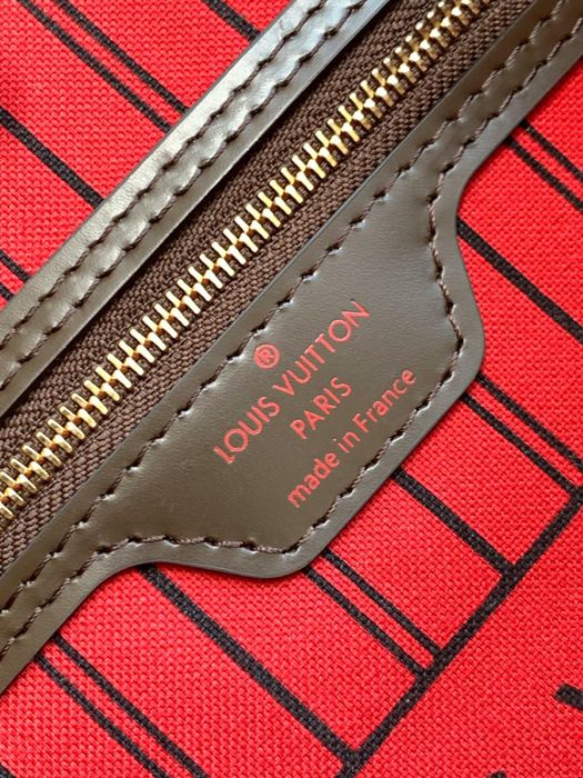 Louis Vuitton Neverfull MM Tote Bag