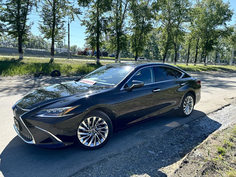 Lexus ES300h 2019 в разборе
