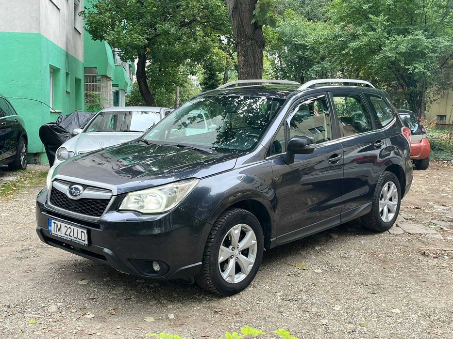 Vand Subaru Forester, model 2013-D,consum 6,2l/100 km.