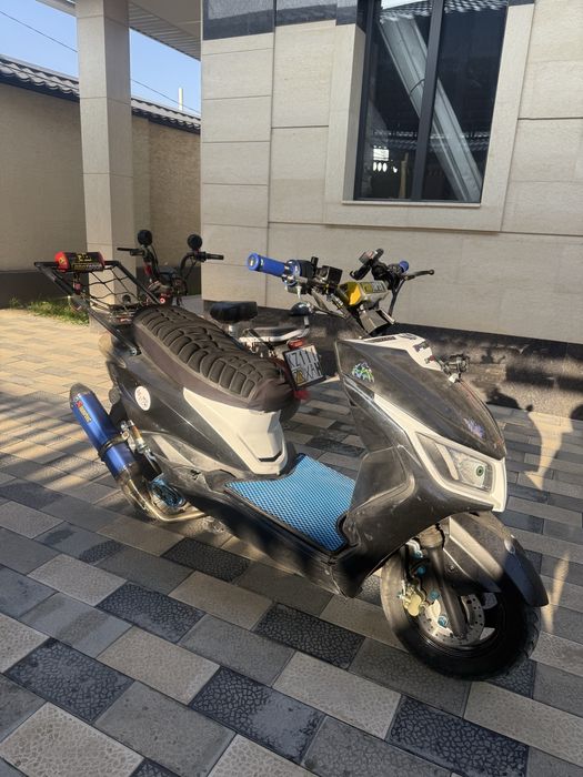 Продам. Мапед М 8 и скутер