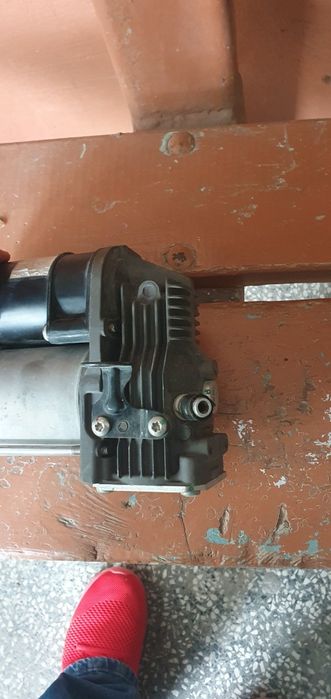 Компресор за въздушно окачване ГЛ 164/Compressor airmatic GL550 X164