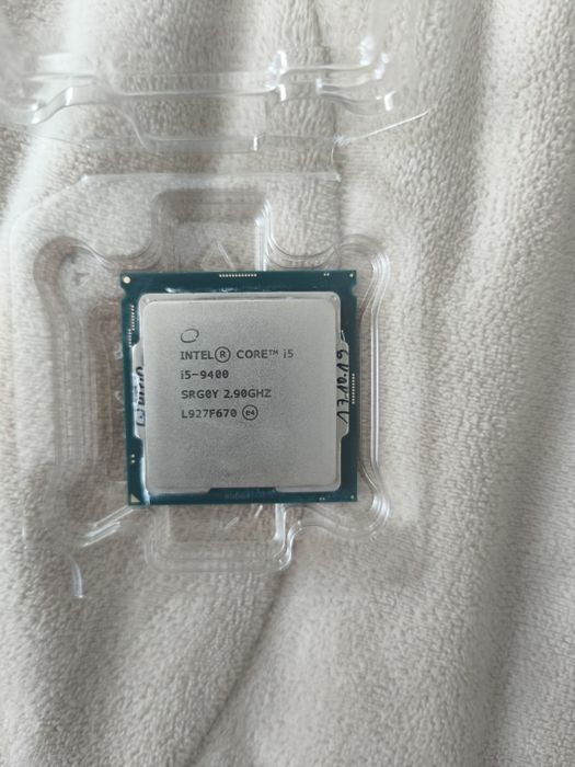 Intel i 5 9400...