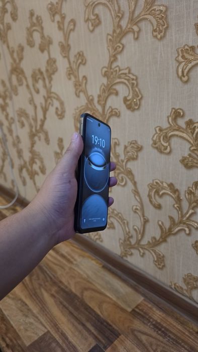 Tecno Spark 30c // sotiladi 256